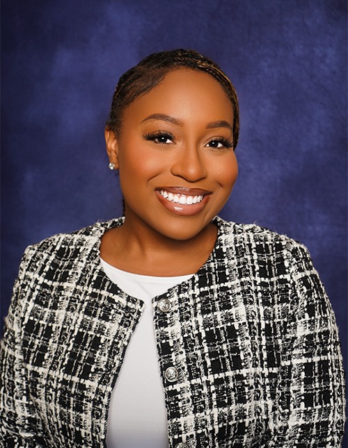 Ayanna Proctor professional photo in a black and white top